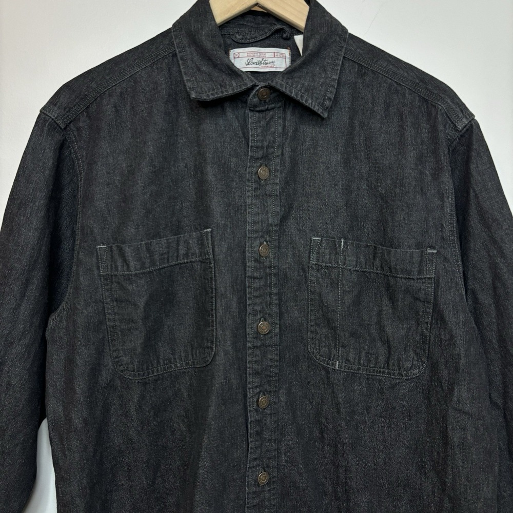 Levi's Shirt Mens Medium Black Denim Two Pocket Metal Button Y2K Chambray Grunge